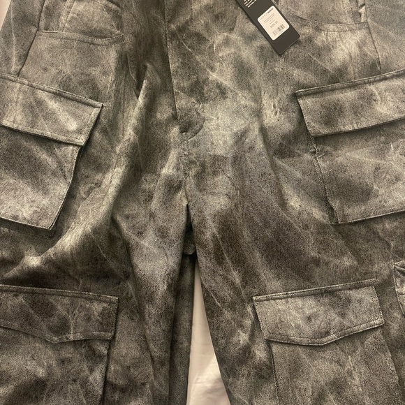 Harvey washed Faux Leather cargo pant - Picture 2 of 2